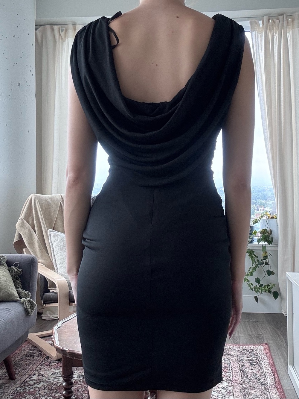le chateau Black Cowl-Back Bodycon Dress